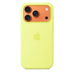 iPhone 17 Pro Silicone Case with MagSafe by Apple - Image 9